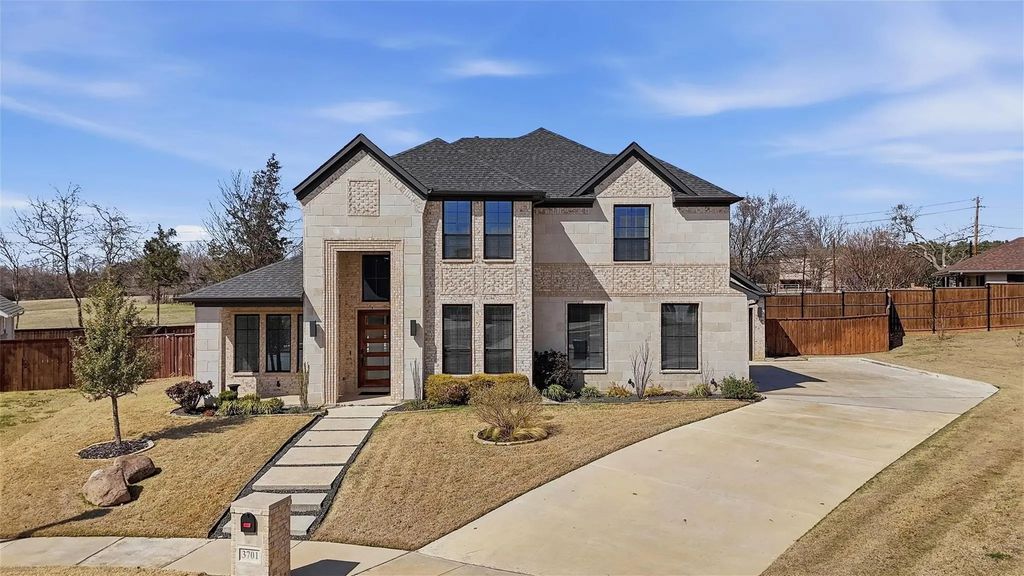 3701 Primrose Court, Denison