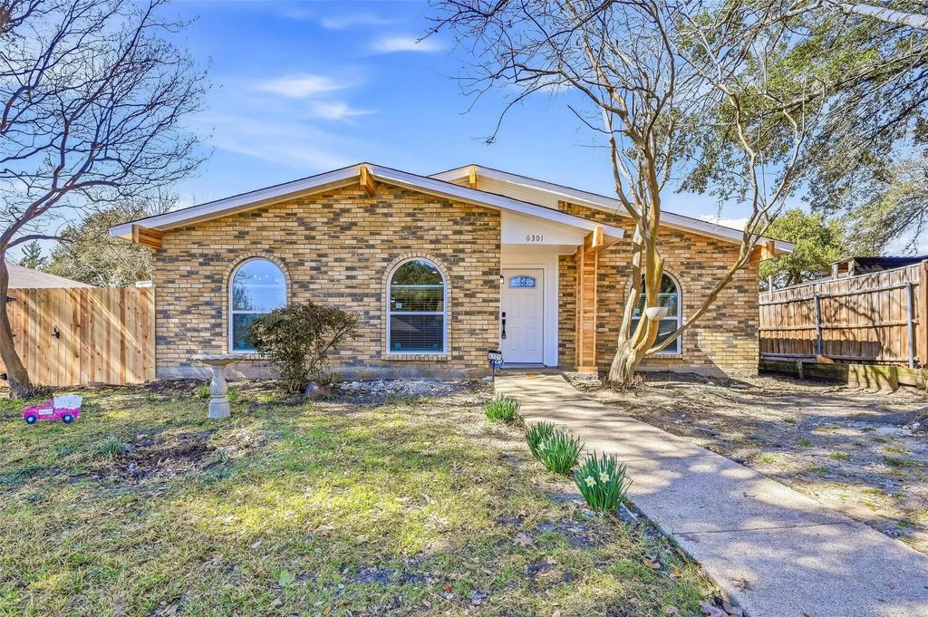 6301 Glenmoor Drive, Garland