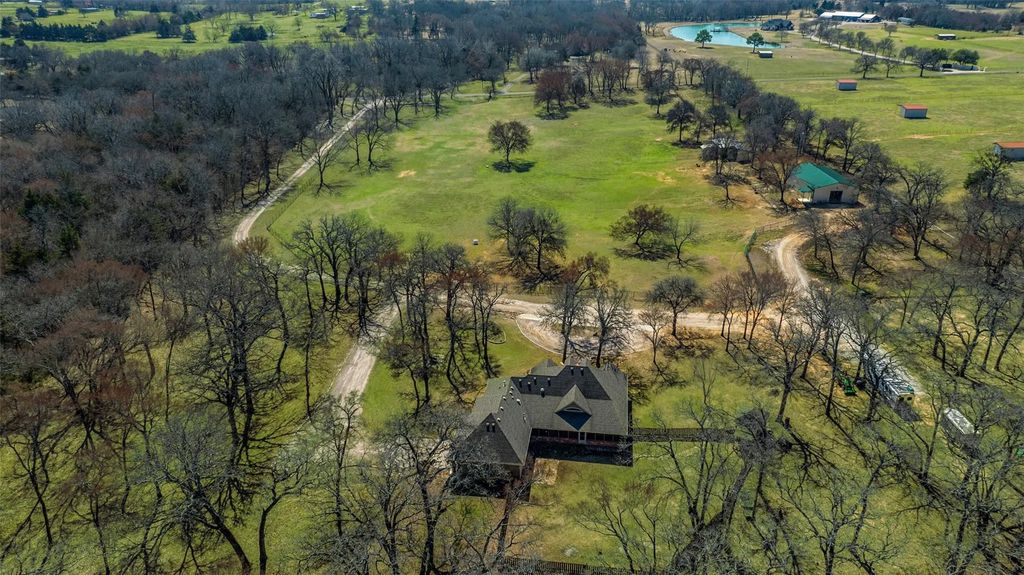 377 Quail Hill Road, Whitesboro
