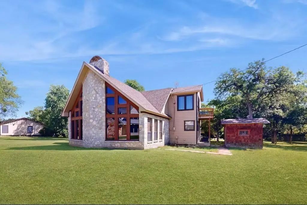 120 Live Oak Drive, Whitney