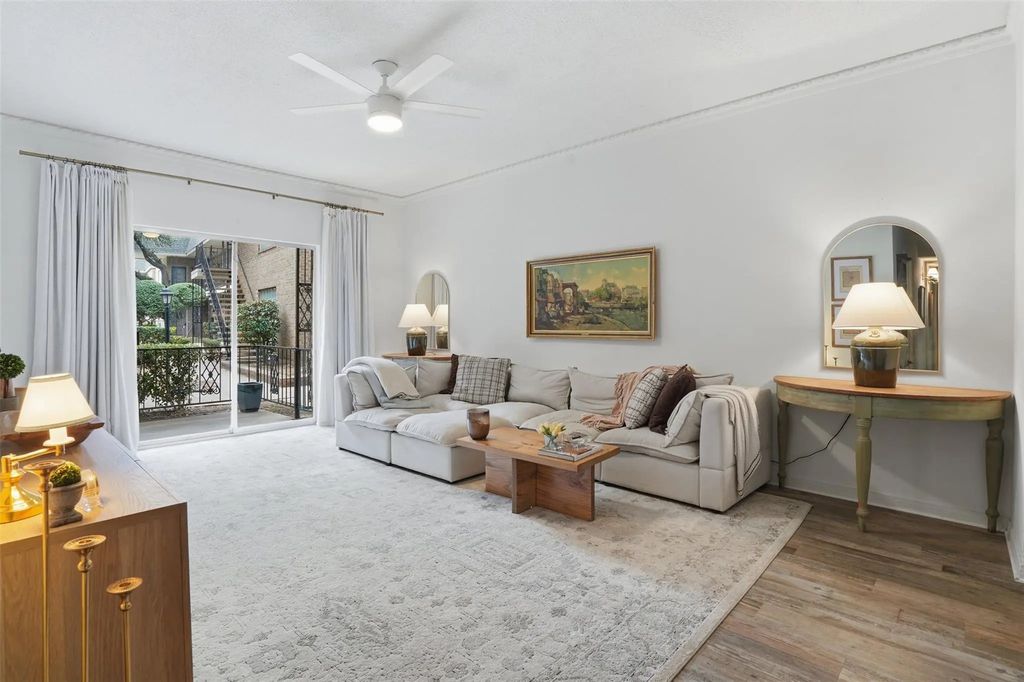 4442 Harlanwood Drive 116, Fort Worth