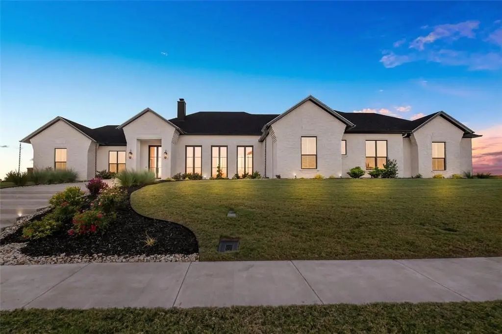 134 Sunflower Street, Lorena