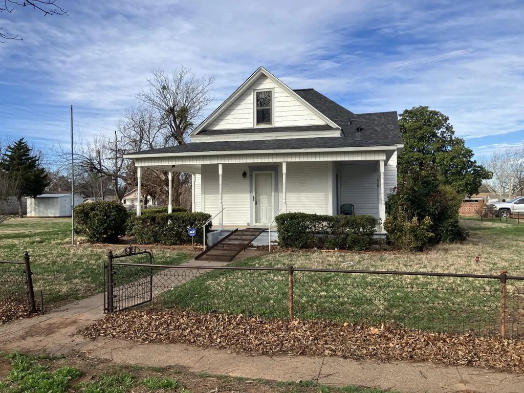109 N Foley Street, Seymour