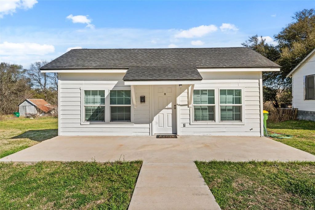 309 Louise Street, Marlin
