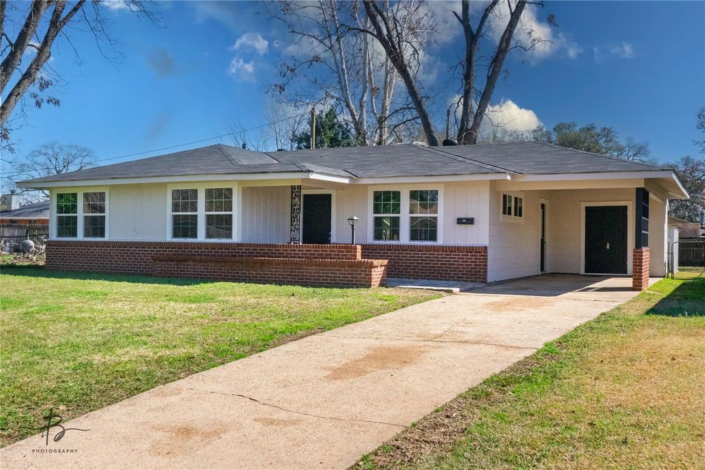 851 Martha Lane, Shreveport