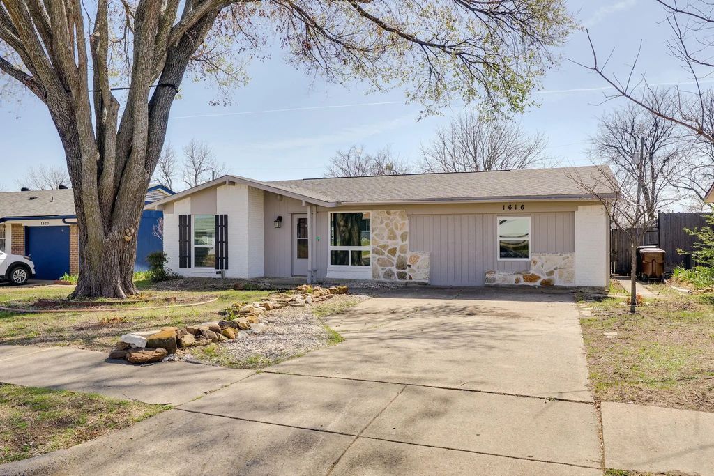 1616 Azalea Lane, Plano