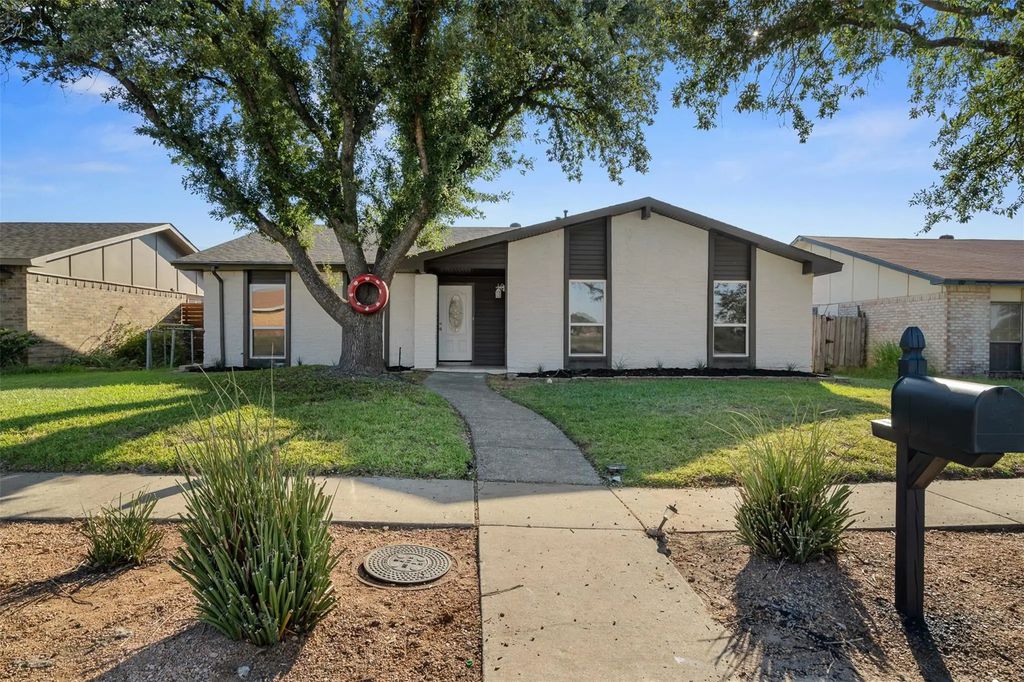 2008 E Peters Colony Road, Carrollton