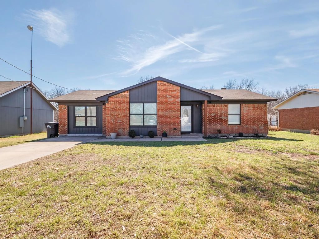 1329 Eastwind Drive, Early