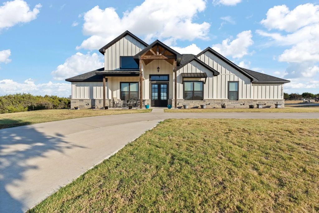 10748 W Fm 4, Godley