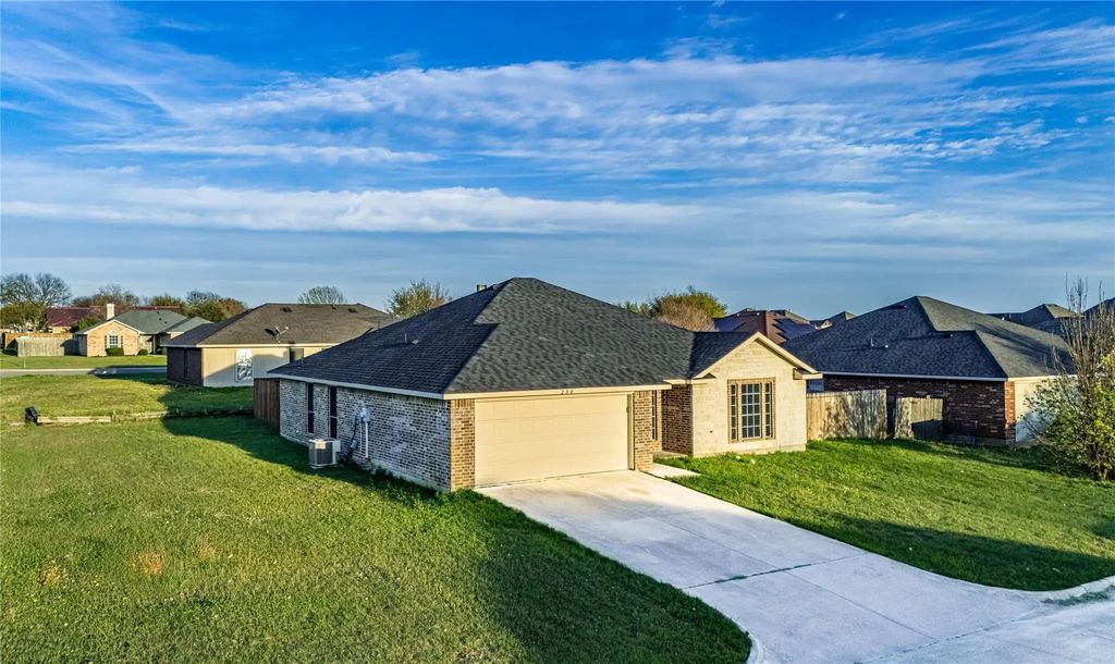 200 Seminole Trail, Alvarado
