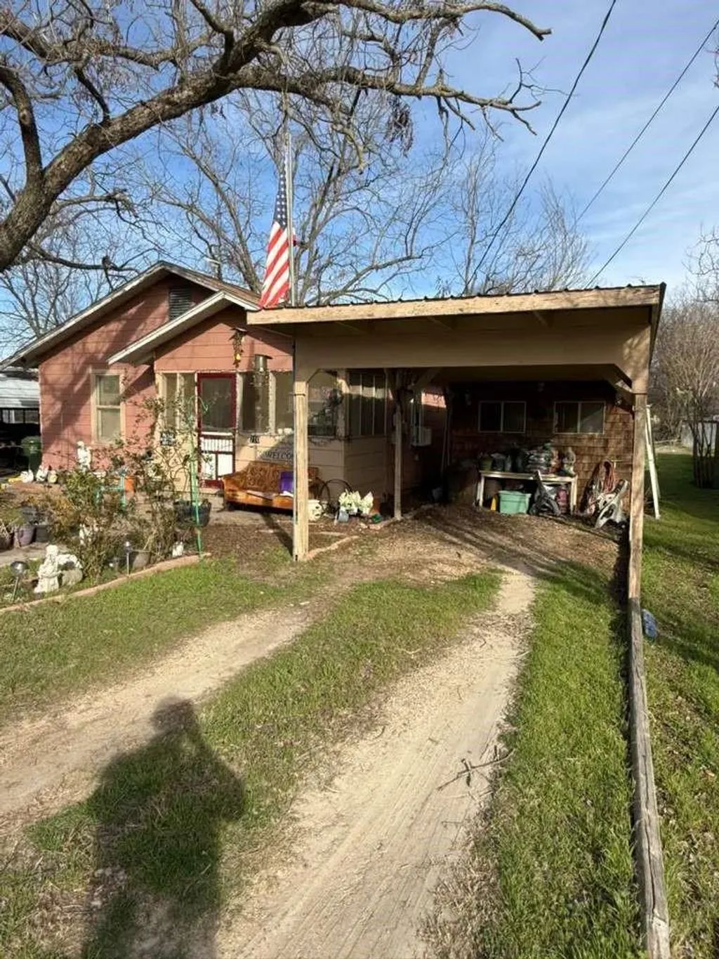 710 Whitney Street, Morgan