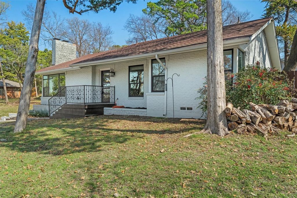 1408 S Corinth Street Road, Dallas