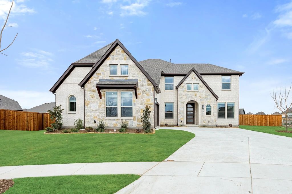2125 Crosstimber Court, Aubrey