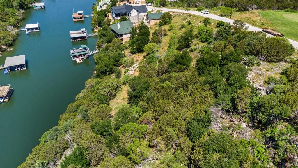 125 Broadmoor Court, Graford