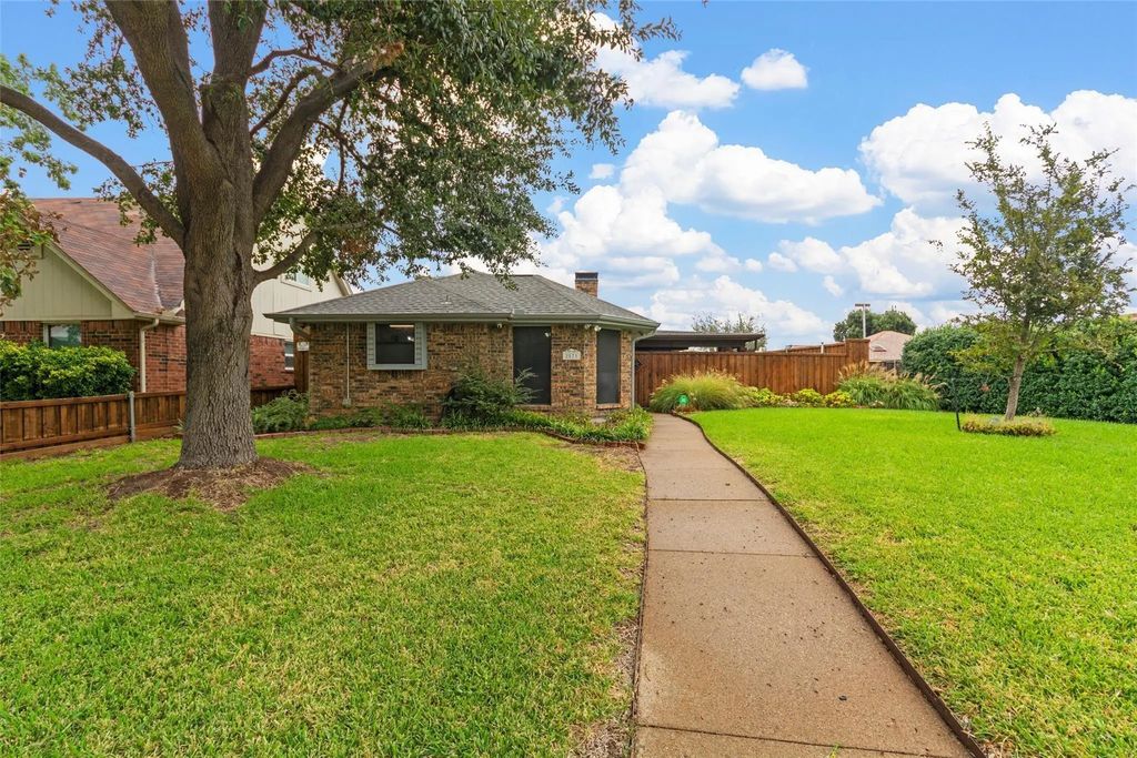 2571 Sundance Lane, Dallas