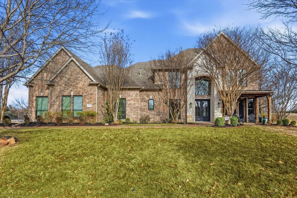 1708 Lockspur Court, Flower Mound