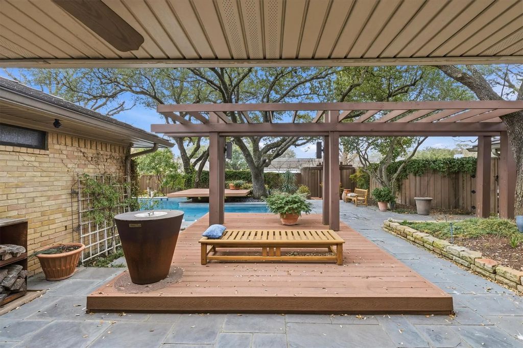 6720 Regalbluff Drive, Dallas