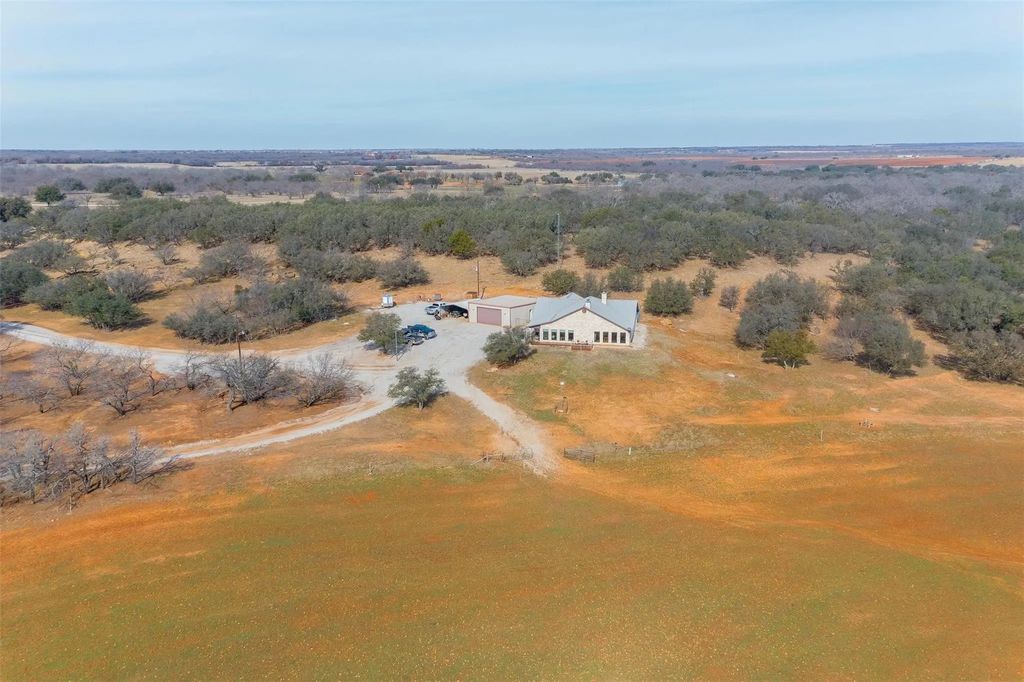 601 County Road 352, Carbon