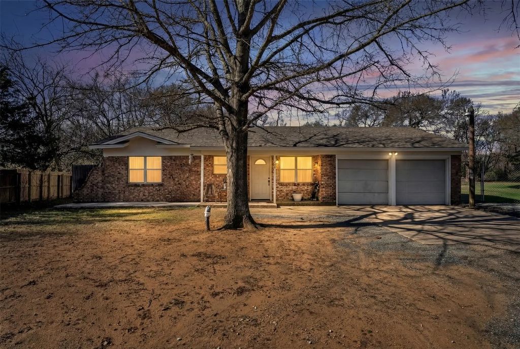 329 Lorene Street, Burleson
