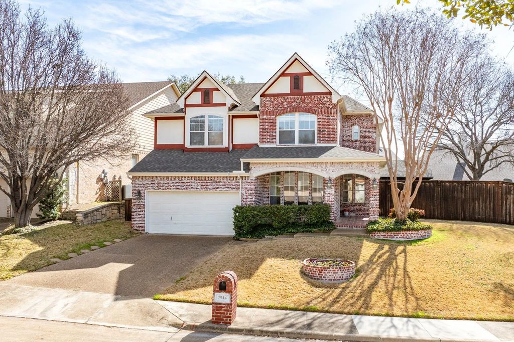 7944 Glade Hill Court, Dallas