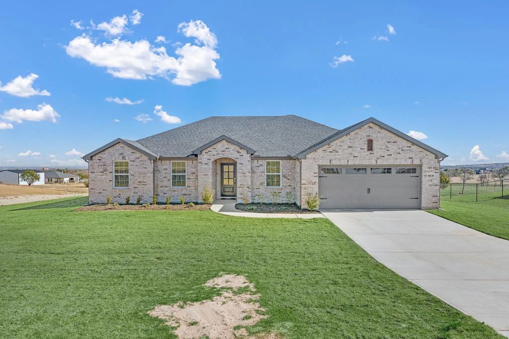 8830 Prather Road, Springtown