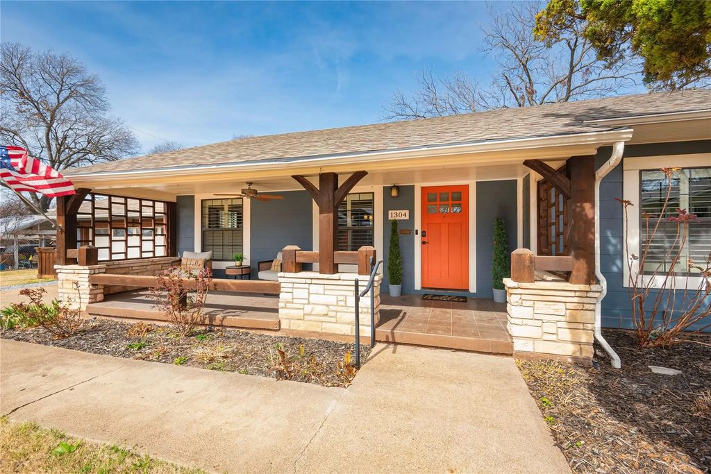 1304 W Hunt Street, McKinney