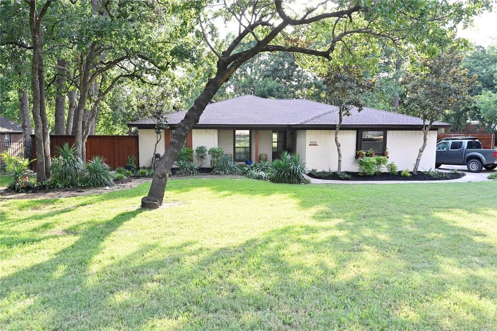 3920 Kelsey Court, Grapevine