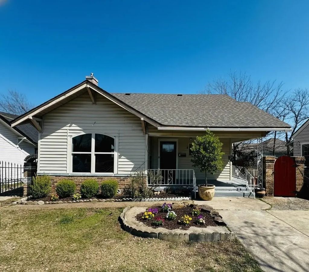 1215 N 18th Street, Waco