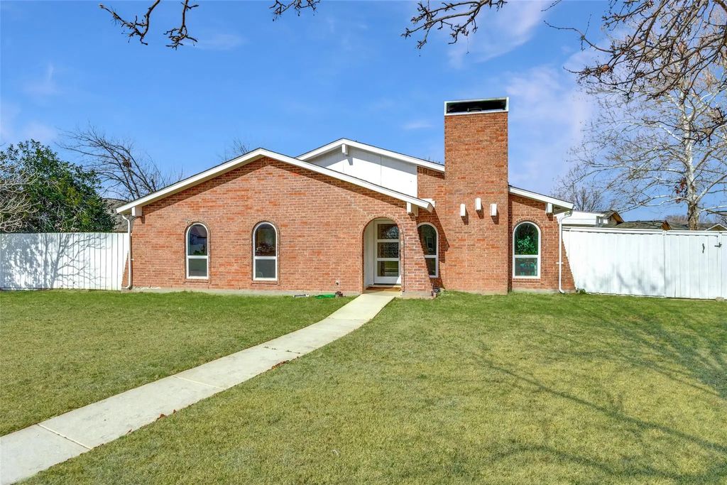 5702 Galaxie Road, Garland