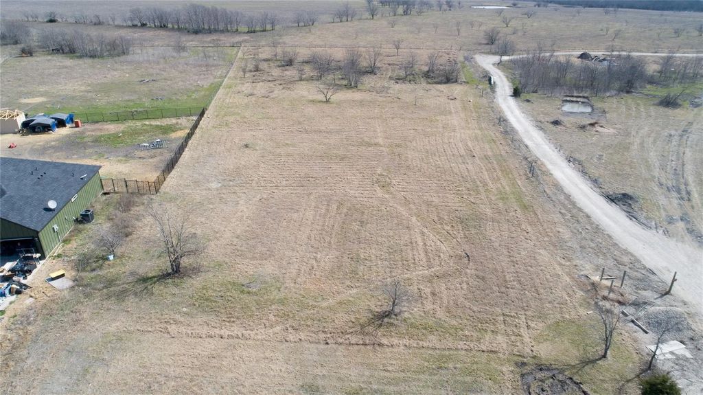 2371 La Vega Road, Crandall