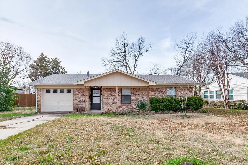 914 W Avenue F, Garland