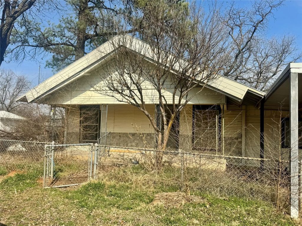 316 Alley Street, Perrin