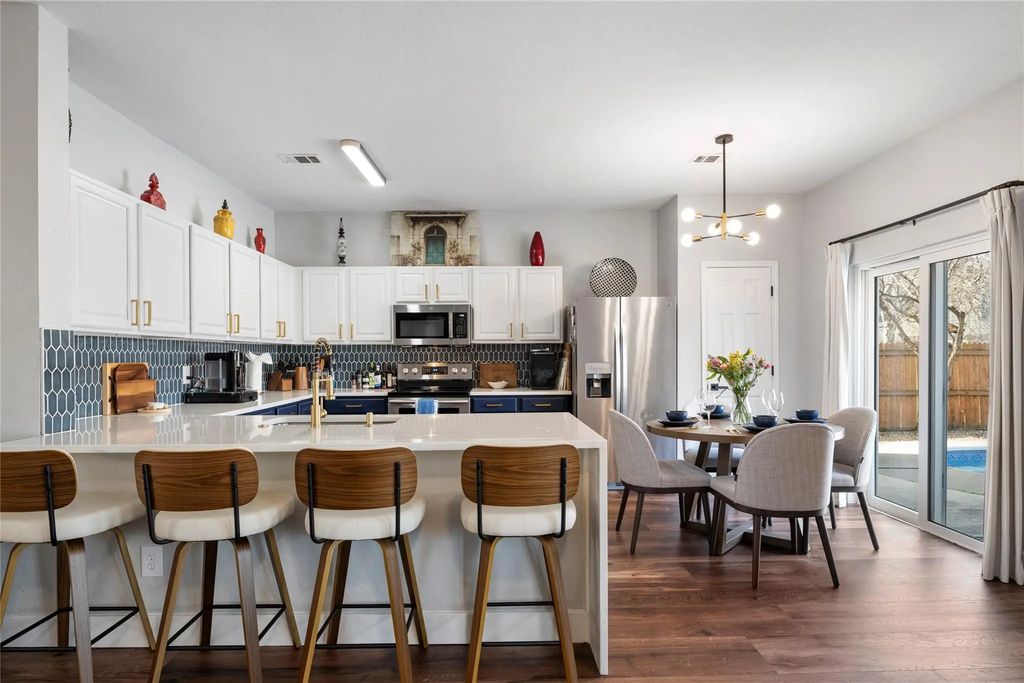 13713 Lost Spurs Road, Fort Worth