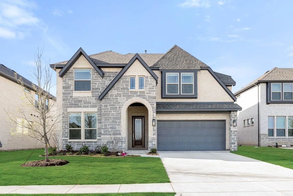 1228 Hutton Branch Trail, Aubrey