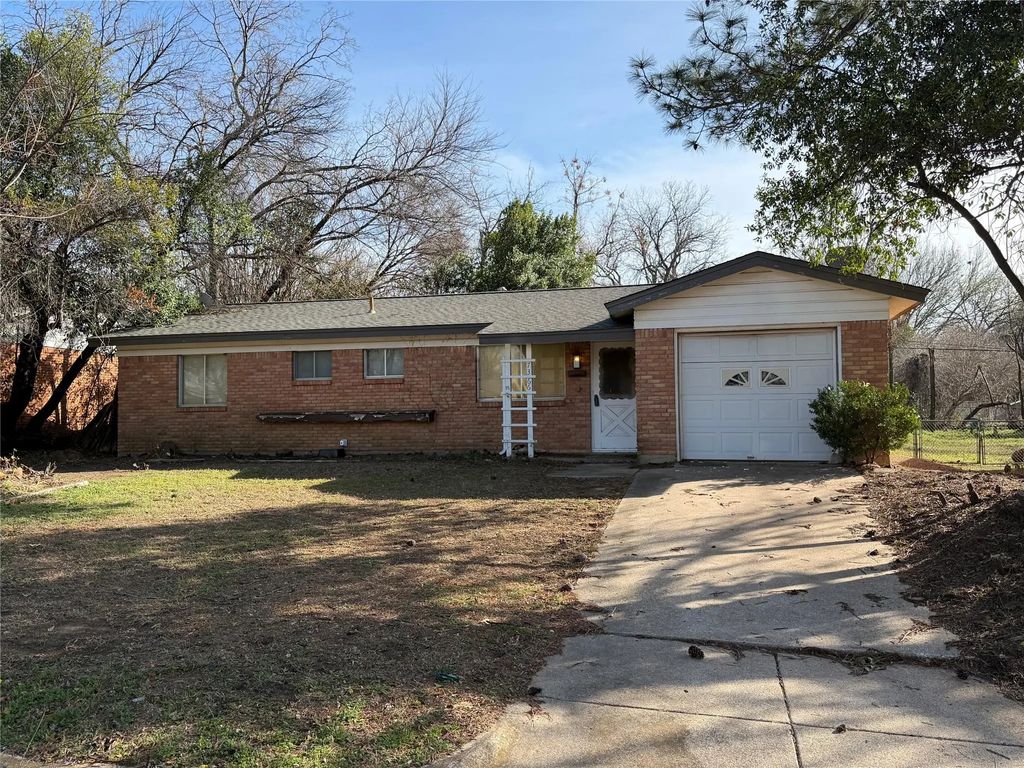 7366 Norma Street, Fort Worth