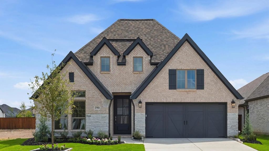2704 Buckingham Lane, Celina
