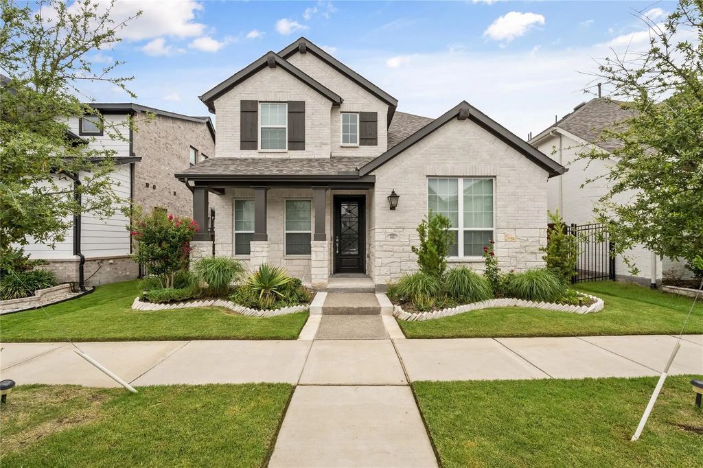 1431 Cypress Thorn Drive, Arlington