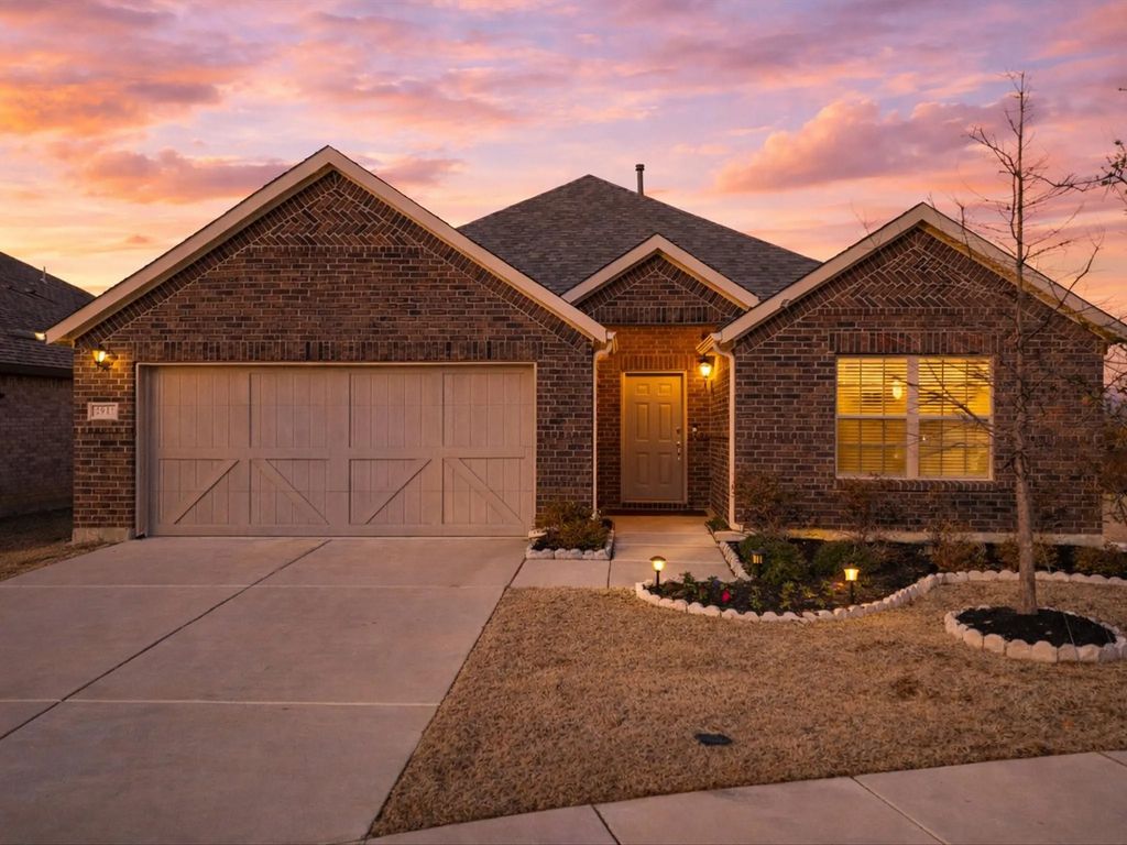 2911 Linden Street, Celina