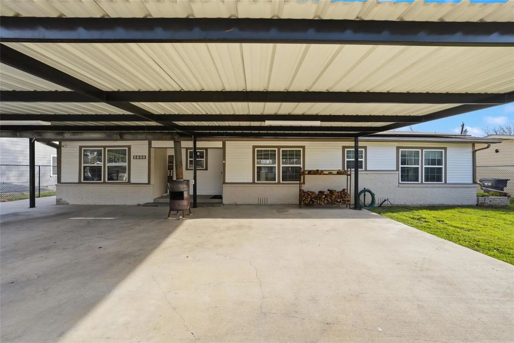 2600 S 24th Street, Waco