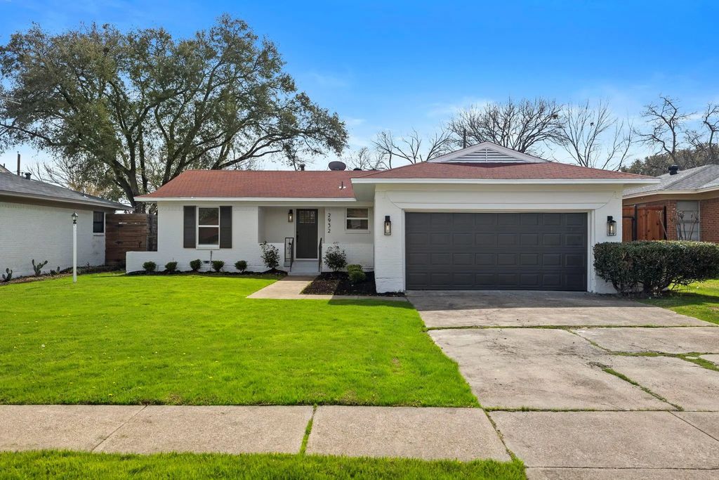 2932 Bay Oaks Drive, Dallas