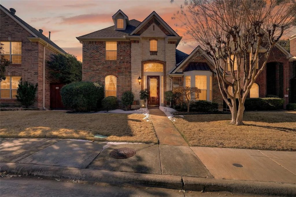 7159 Pecan Creek Lane, Dallas