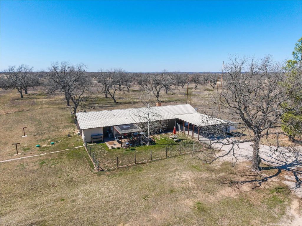 15217 Highway 6, Carbon