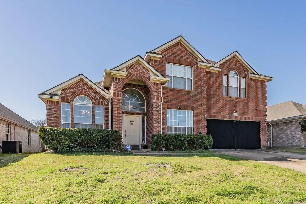 1019 Morningside Drive, Grand Prairie