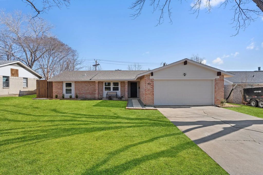 1512 Springbrook Drive, Mesquite