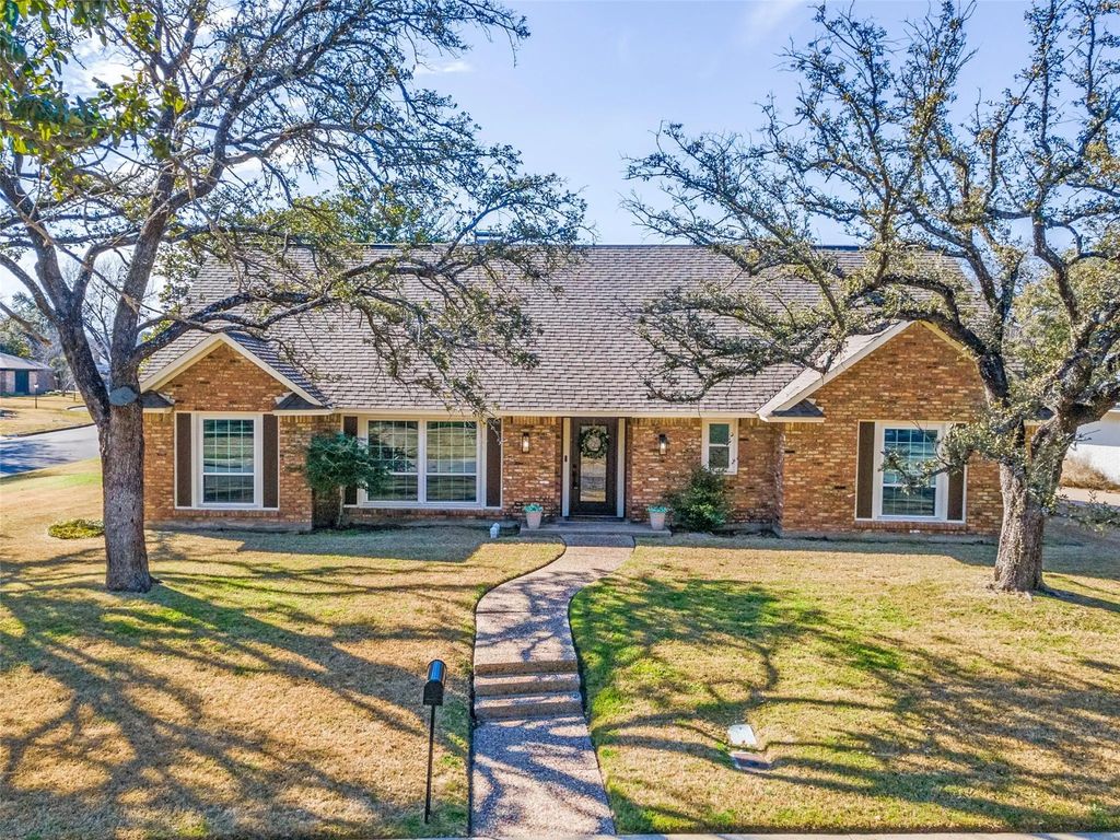 6901 Miramar Circle, Fort Worth