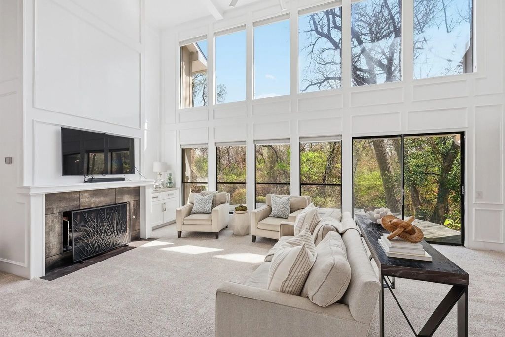 3718 Wooded Creek Drive, Farmers Branch
