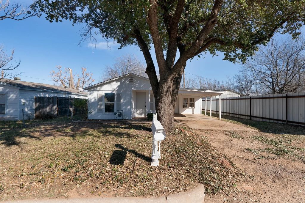 3017 Clinton Street, Abilene