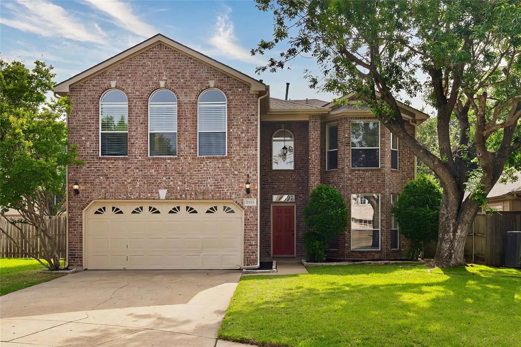 2136 Newport Drive, Flower Mound