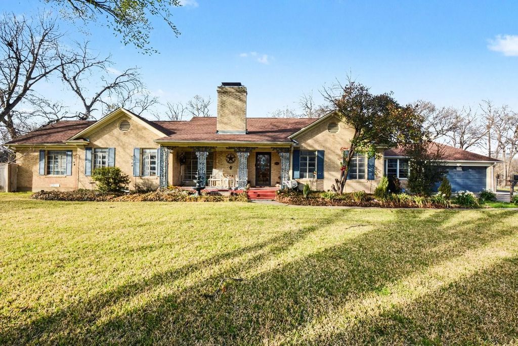 1225 E Union Bower Road, Irving