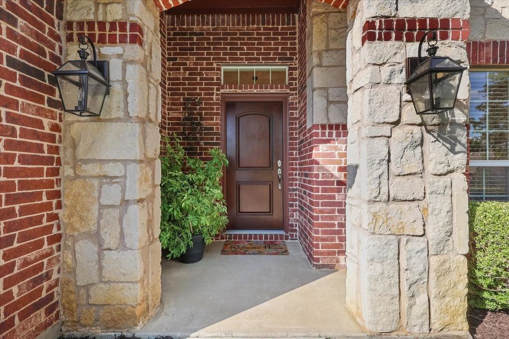 1917 Prescott Downs Drive, Denton